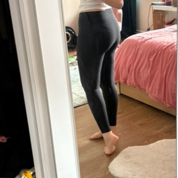 Black leggings - Picture 3 of 5